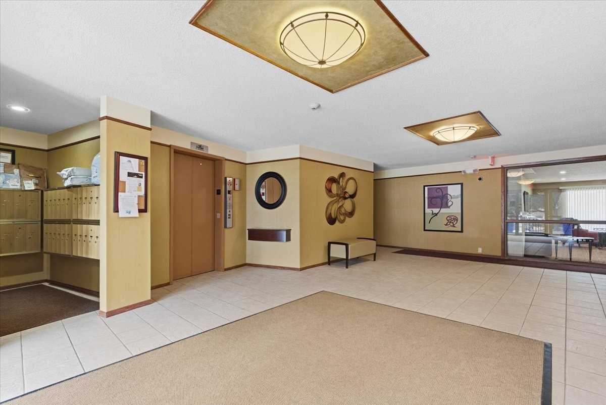 10451 Greenbrier Rd - Photo 7 of 21