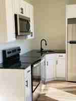 featured image of 11 E Walnut St #3