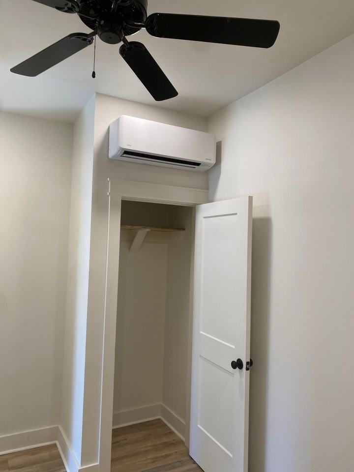 11 E Walnut St #3 - Photo 5 of 6