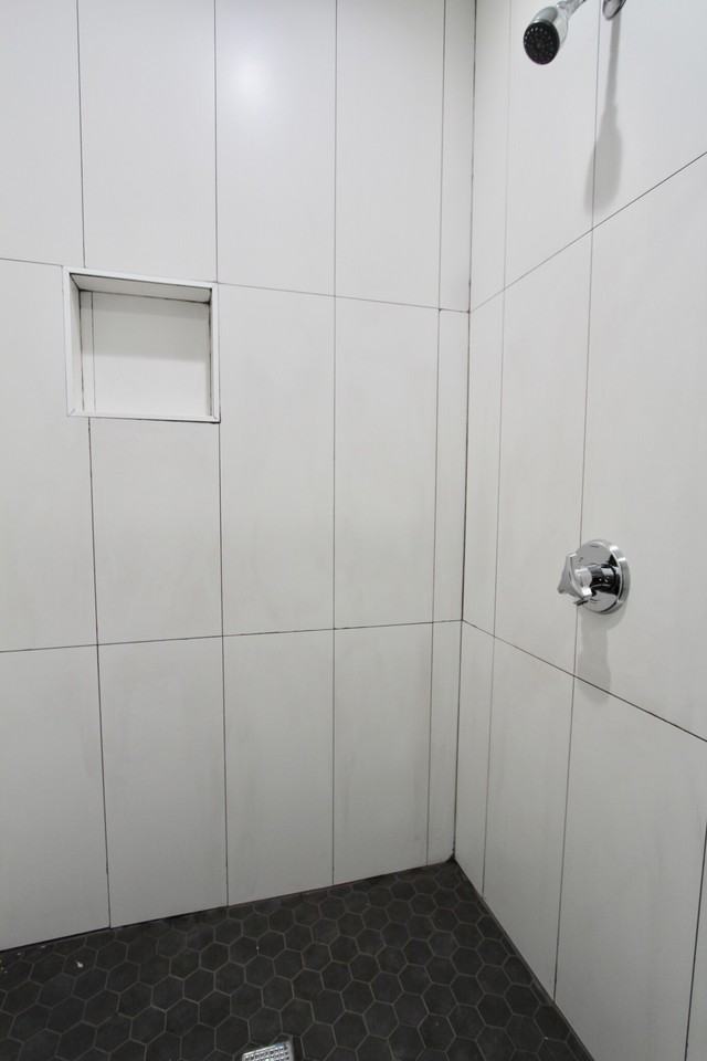 18 Hinckley St #2 - Photo 3 of 11