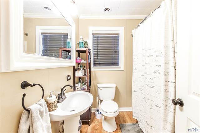 601 Poplar St - Photo 5 of 8