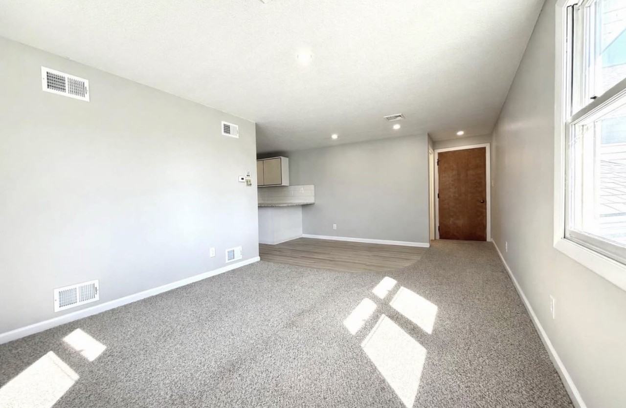 1063 Tacoma St #4 - Photo 5 of 18