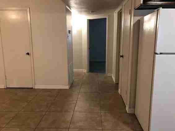 1516 Kent Ave - Photo 2 of 11