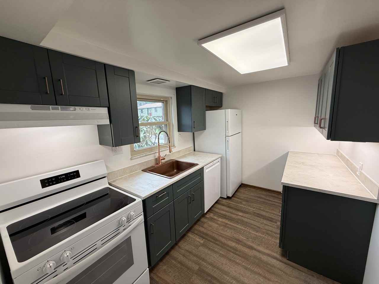 108 Roberts Dr - Photo 2 of 21