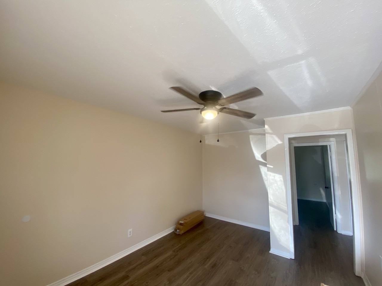 415 Peach St #405 - Photo 6 of 6