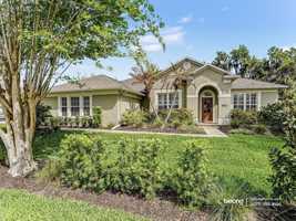 featured image of 607 E Oakland Ave