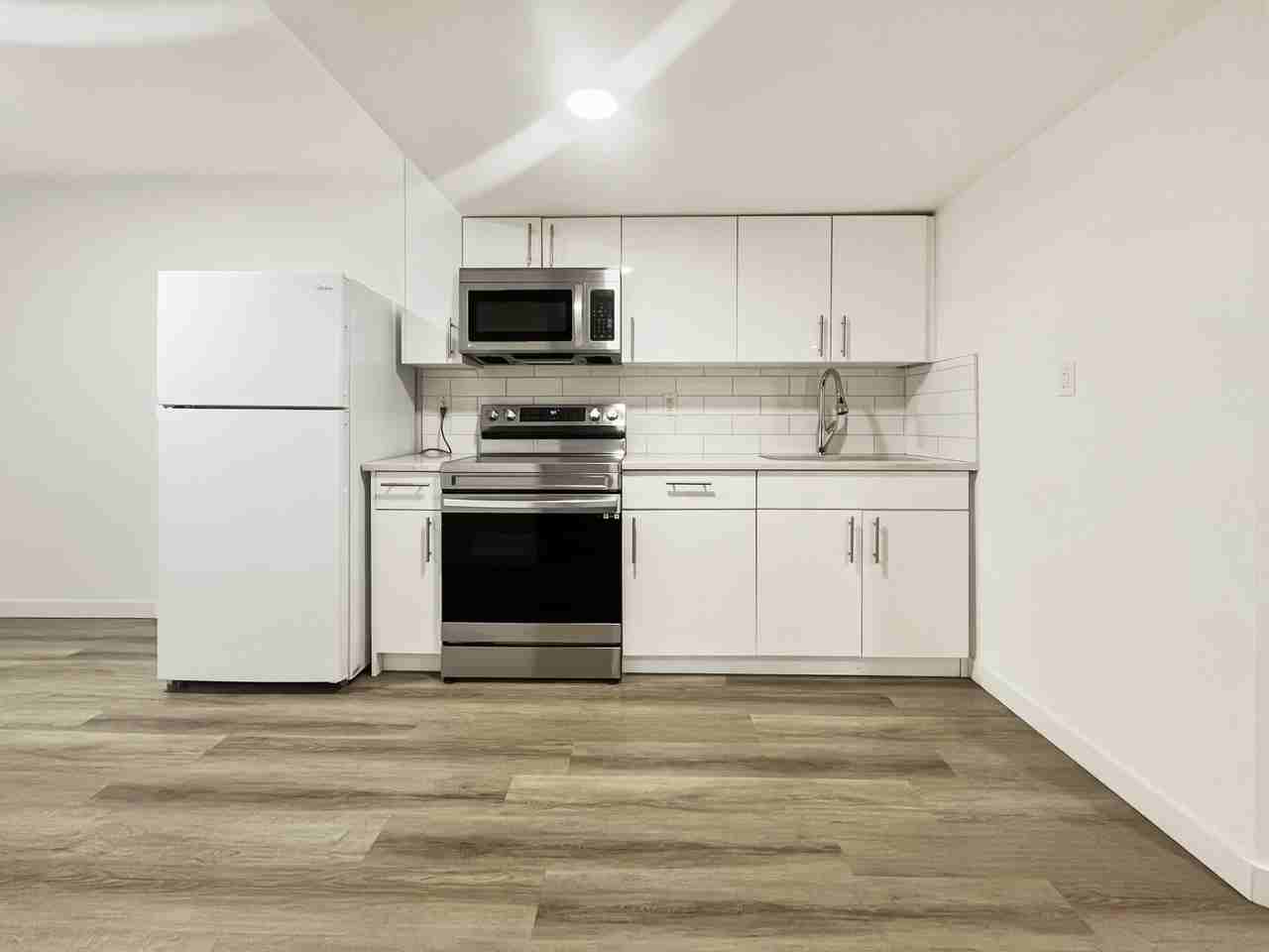 7257 Chivers Place SW, Edmonton - Photo 2 of 10