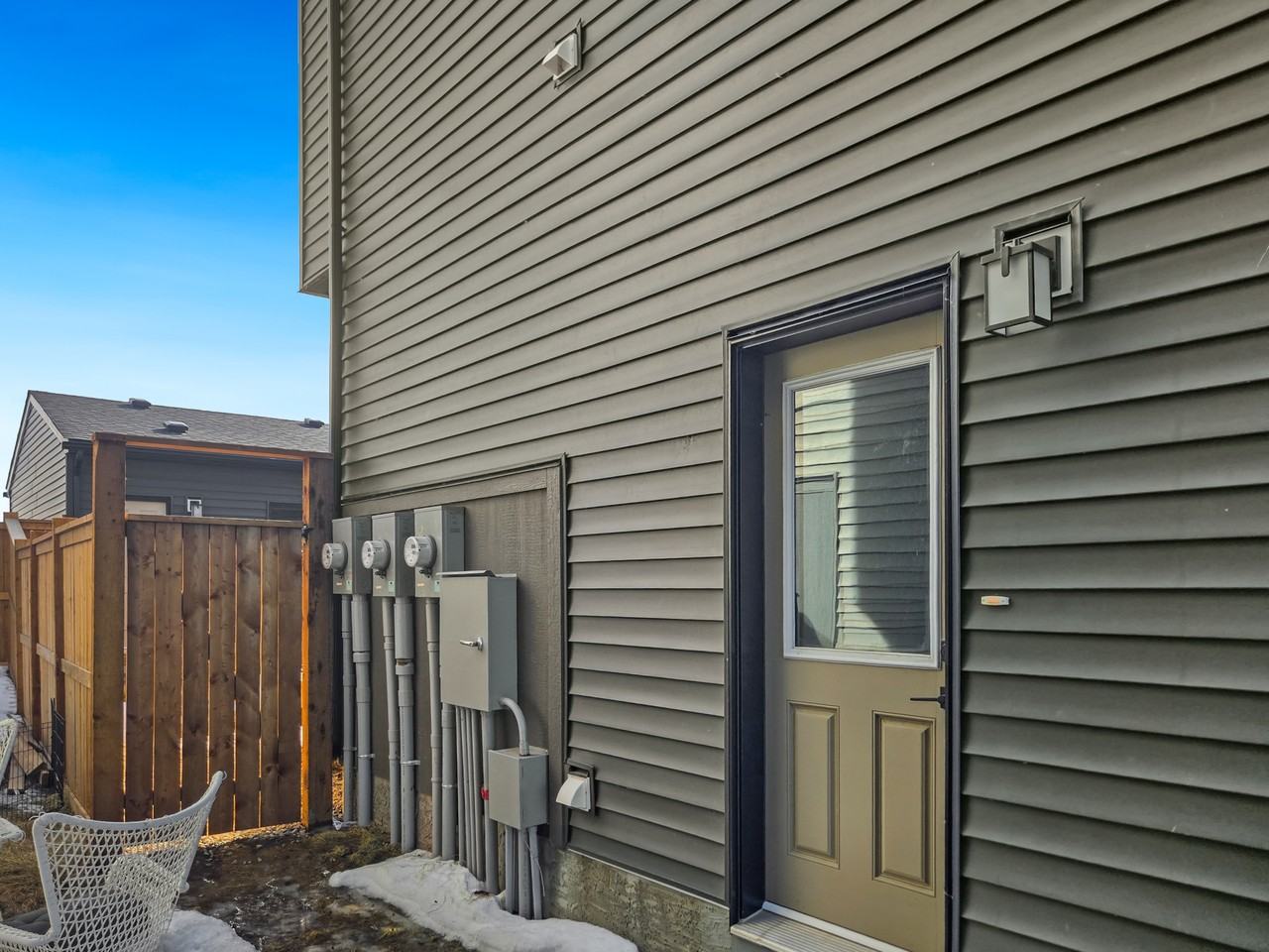 102 Silverton Glen Gate SW, Calgary - Photo 2 of 15