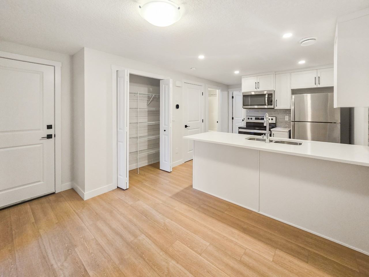 102 Silverton Glen Gate SW, Calgary - Photo 3 of 15