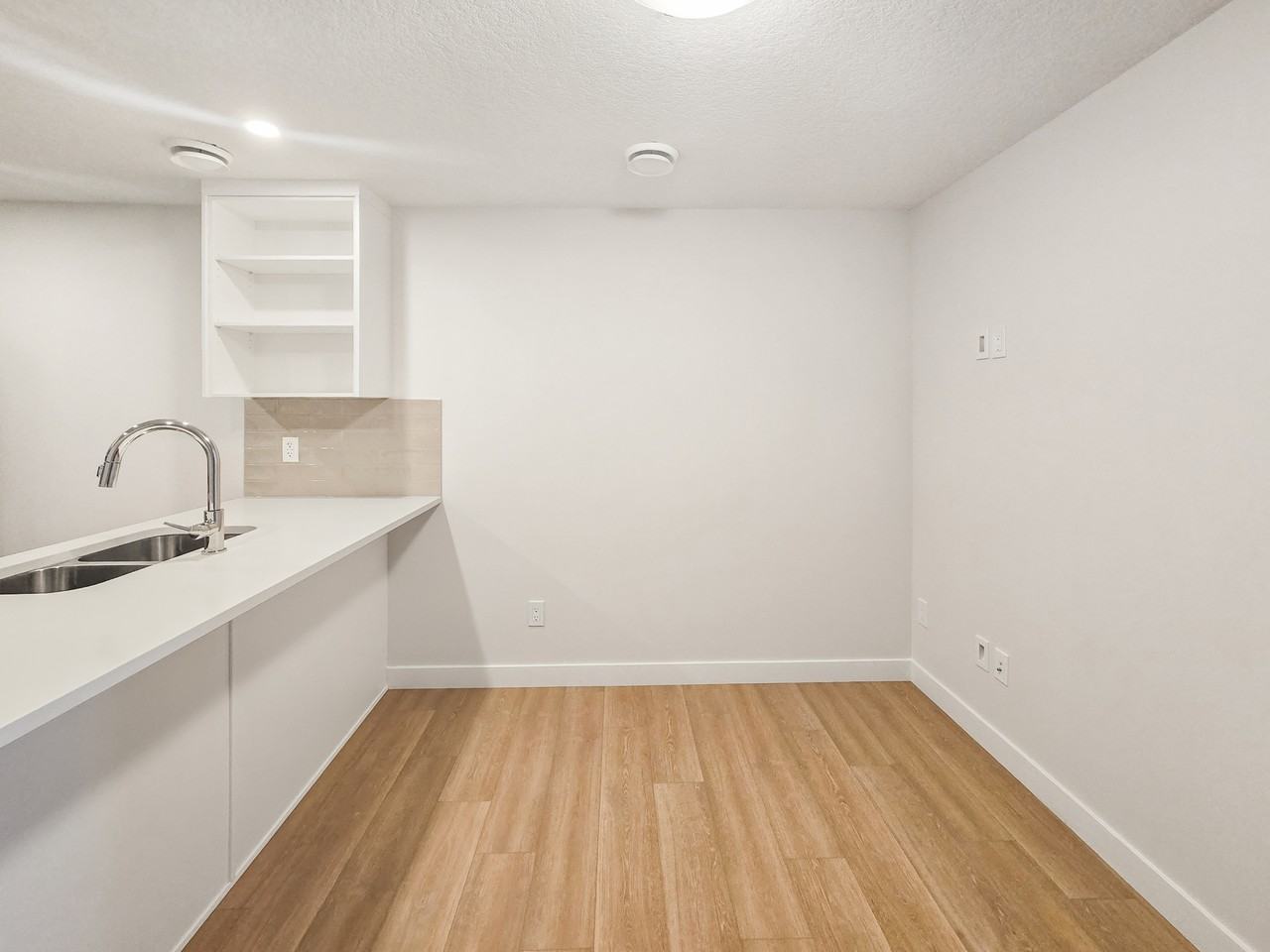 102 Silverton Glen Gate SW, Calgary - Photo 4 of 15