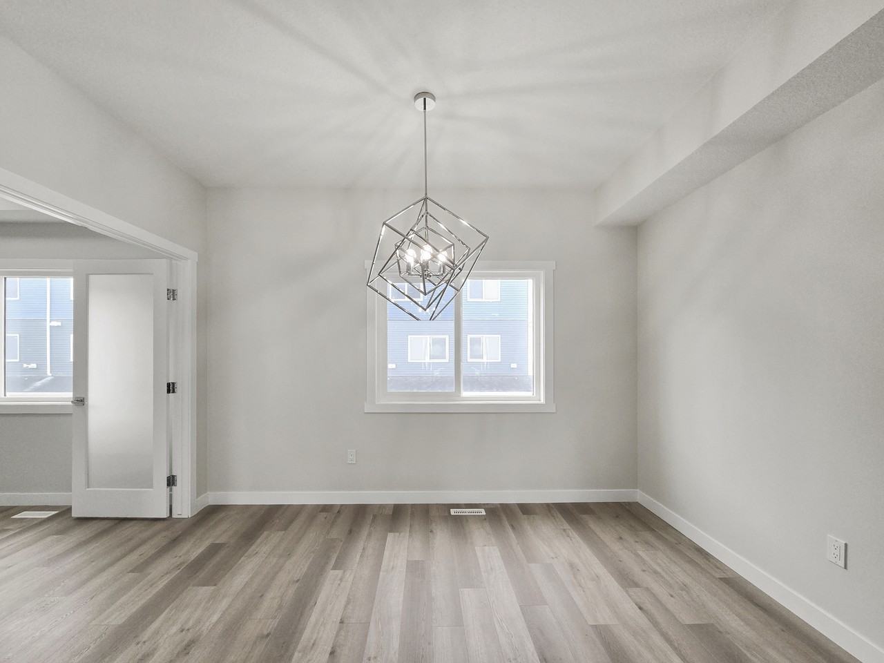 804 Red Sky Lane NE, Calgary - Photo 5 of 35