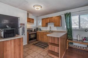 featured image of 2402 50 St Ne
