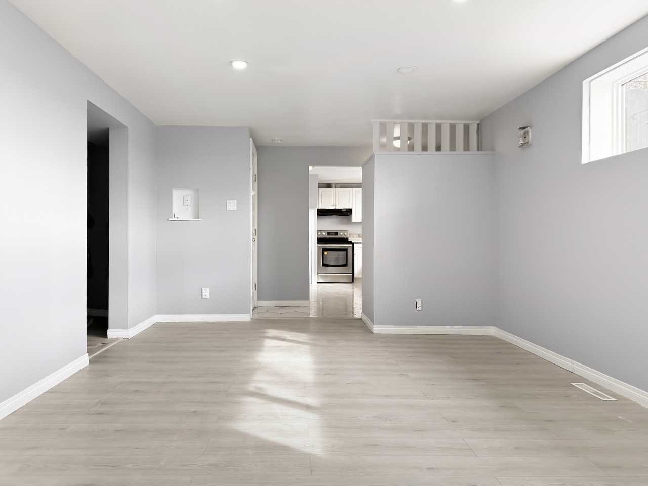 9208 127 Ave Nw Lowr Unit #Unit - Photo 5 of 16