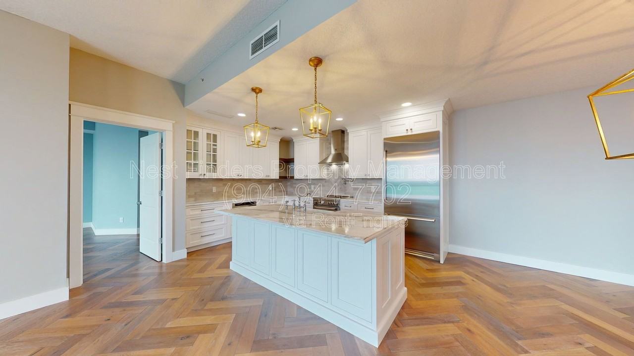 1431 Riverplace Blvd #3106 - Photo 5 of 26