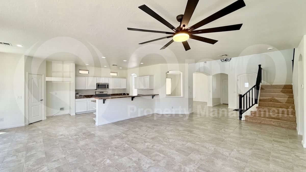 1613 S 174th Ln - Photo 6 of 29