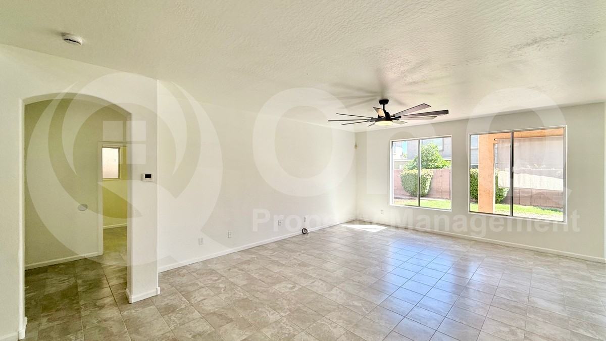 1613 S 174th Ln - Photo 7 of 29