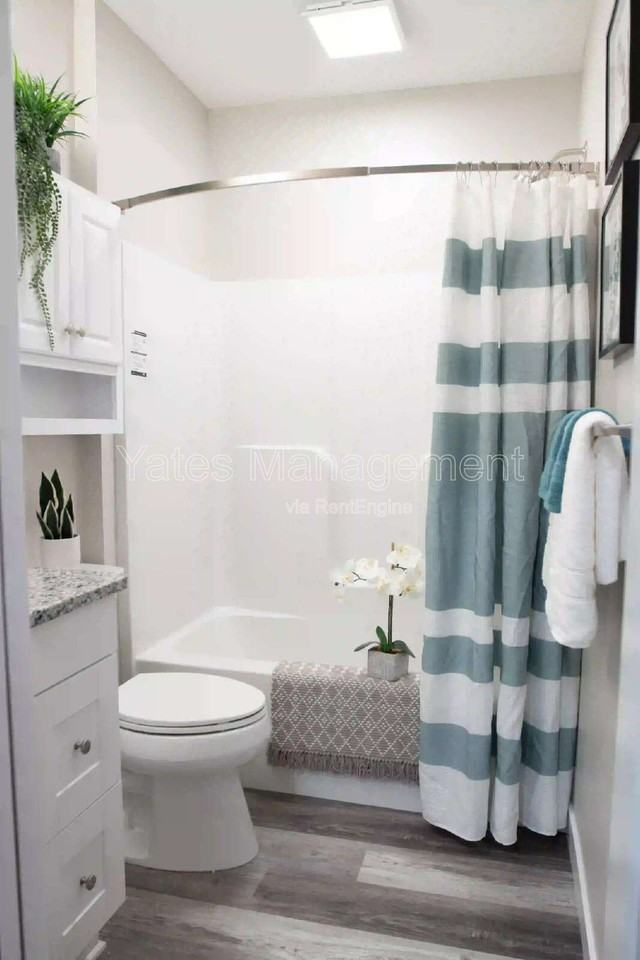 411 W Mcpherson Ave #303 - Photo 7 of 34