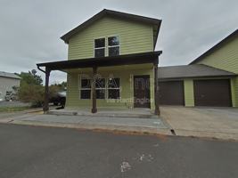 featured image of 3435 Se 3rd St