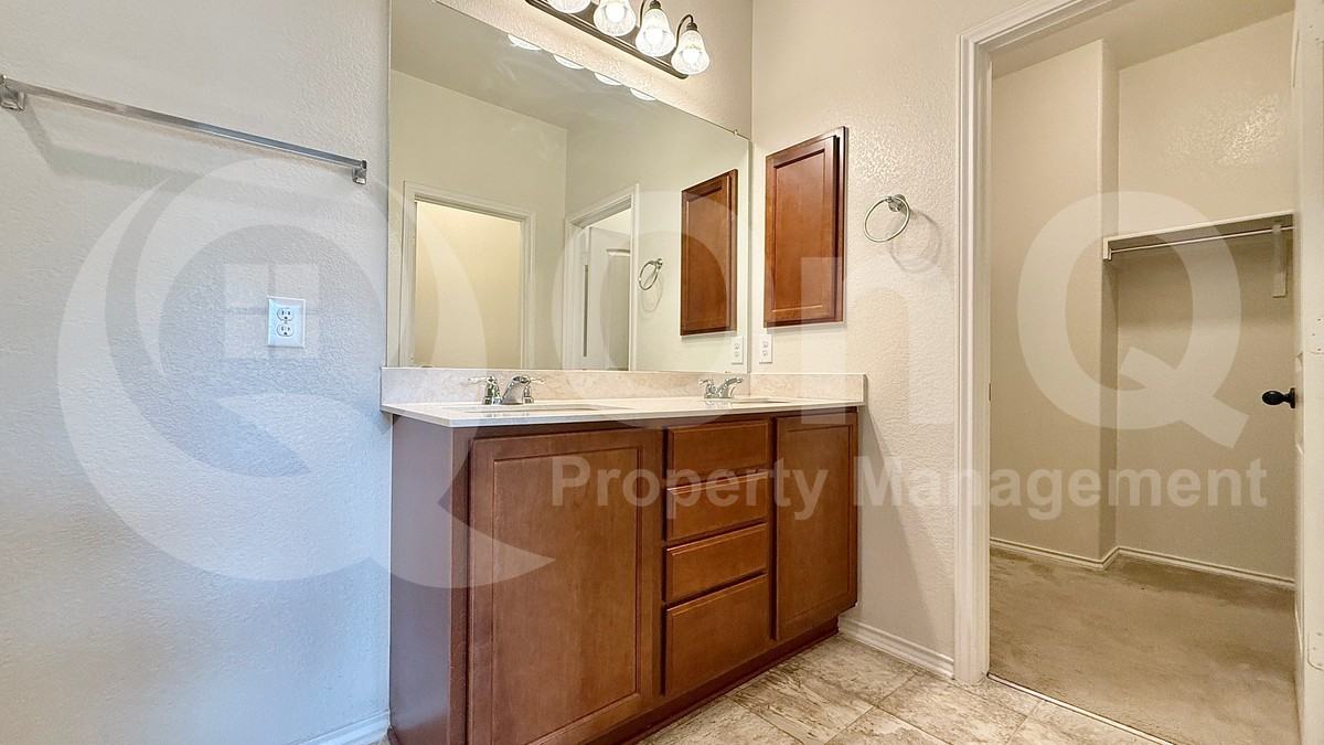 7945 Bassano Dr - Photo 5 of 21