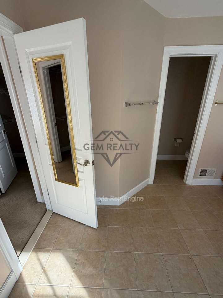 3675 Expedition Dr - Photo 3 of 50