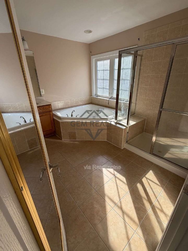 3675 Expedition Dr - Photo 4 of 50