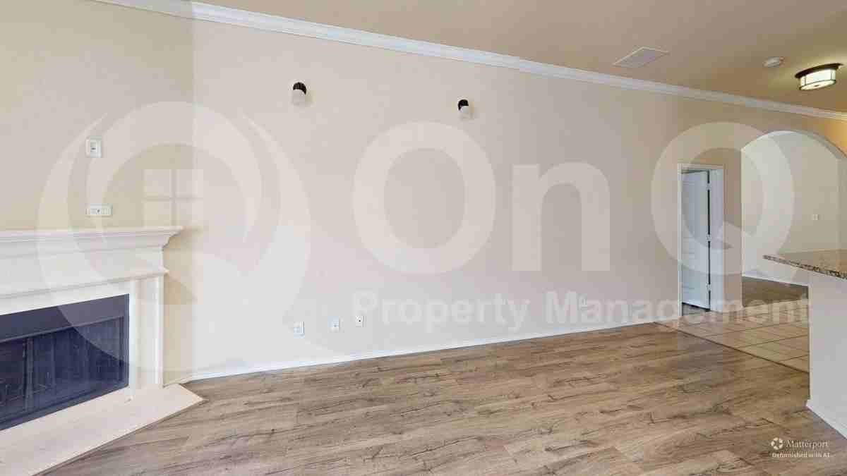 5117 Texana Dr - Photo 4 of 20