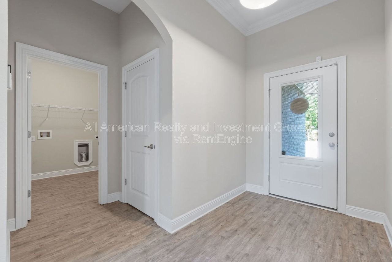 242 Cecelia Dr Nw - Photo 5 of 37