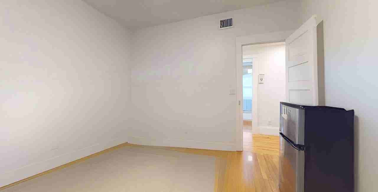 34 Saranac St. - Photo 5 of 18