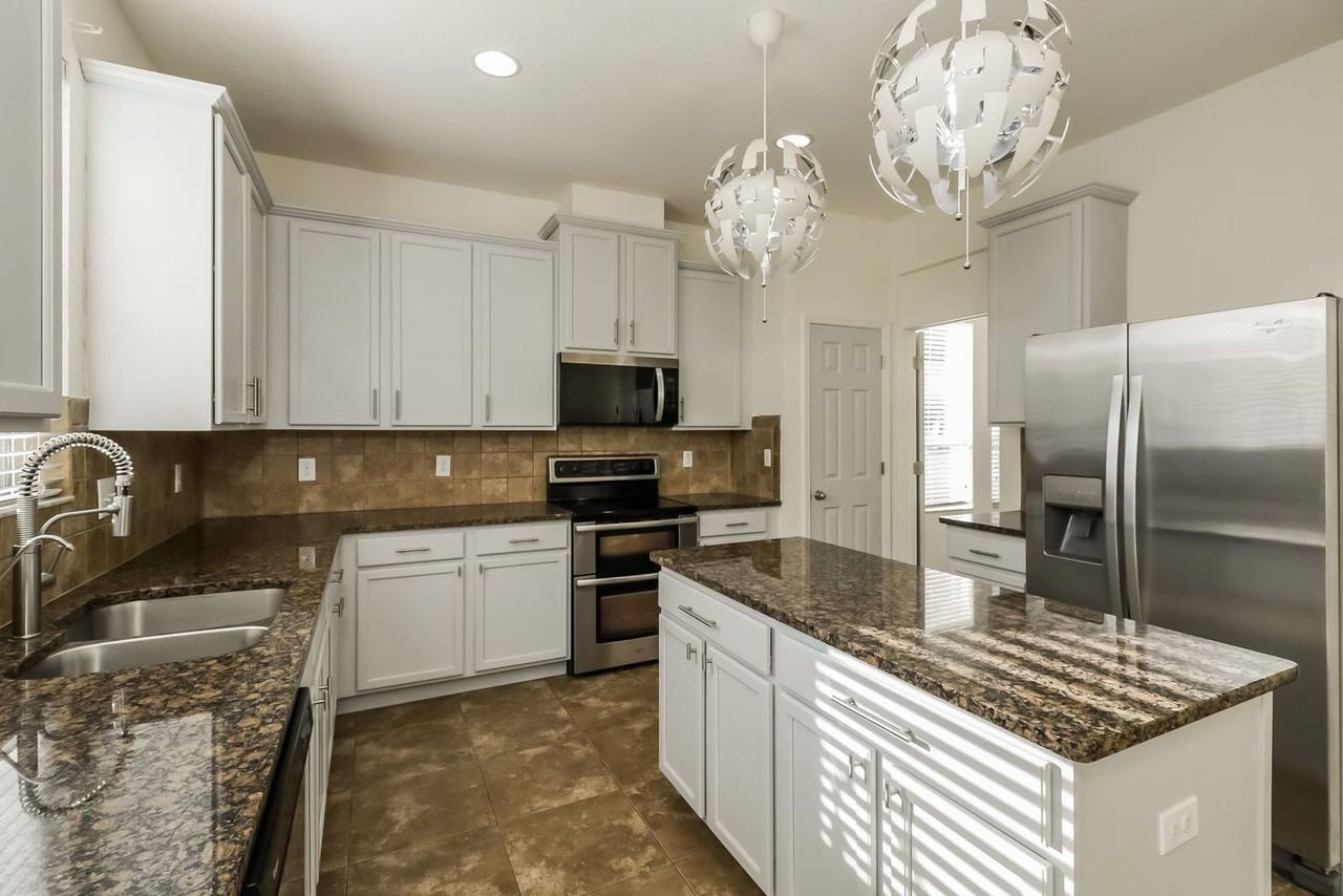 5594 Angelonia Ter - Photo 2 of 27