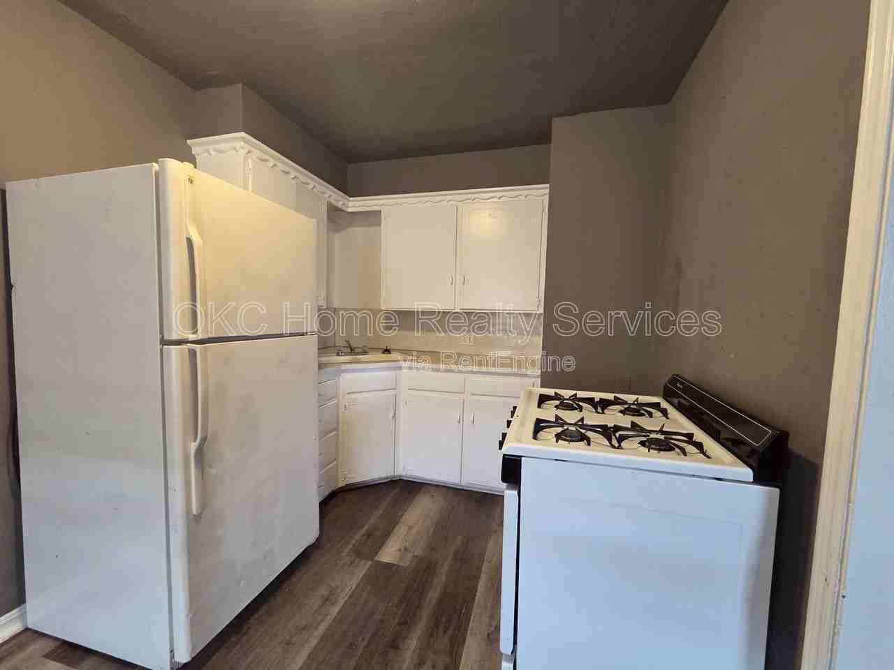 3621 S Shields Blvd #1 - Photo 5 of 9