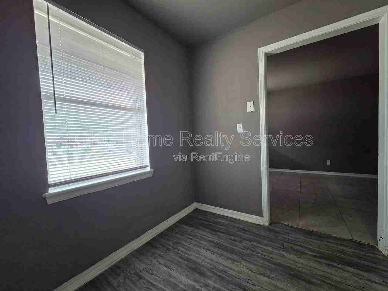 3621 S Shields Blvd #2 - Photo 4 of 8