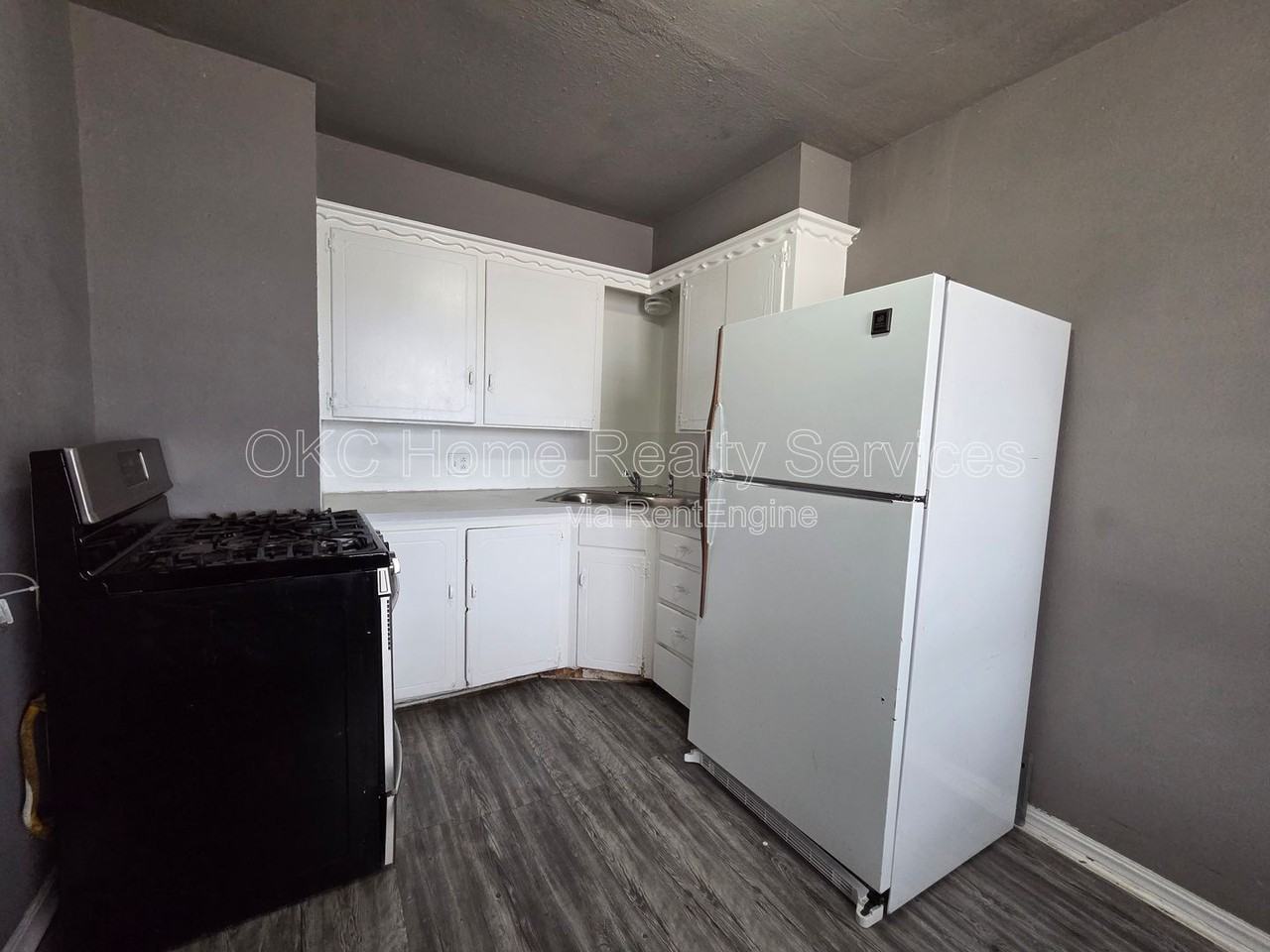 3621 S Shields Blvd #2 - Photo 5 of 8