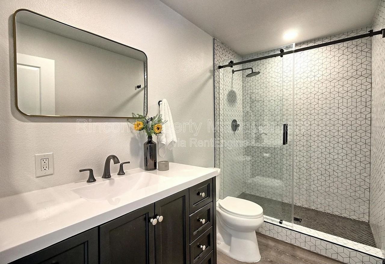 2585 Warbler Ave - Photo 4 of 23