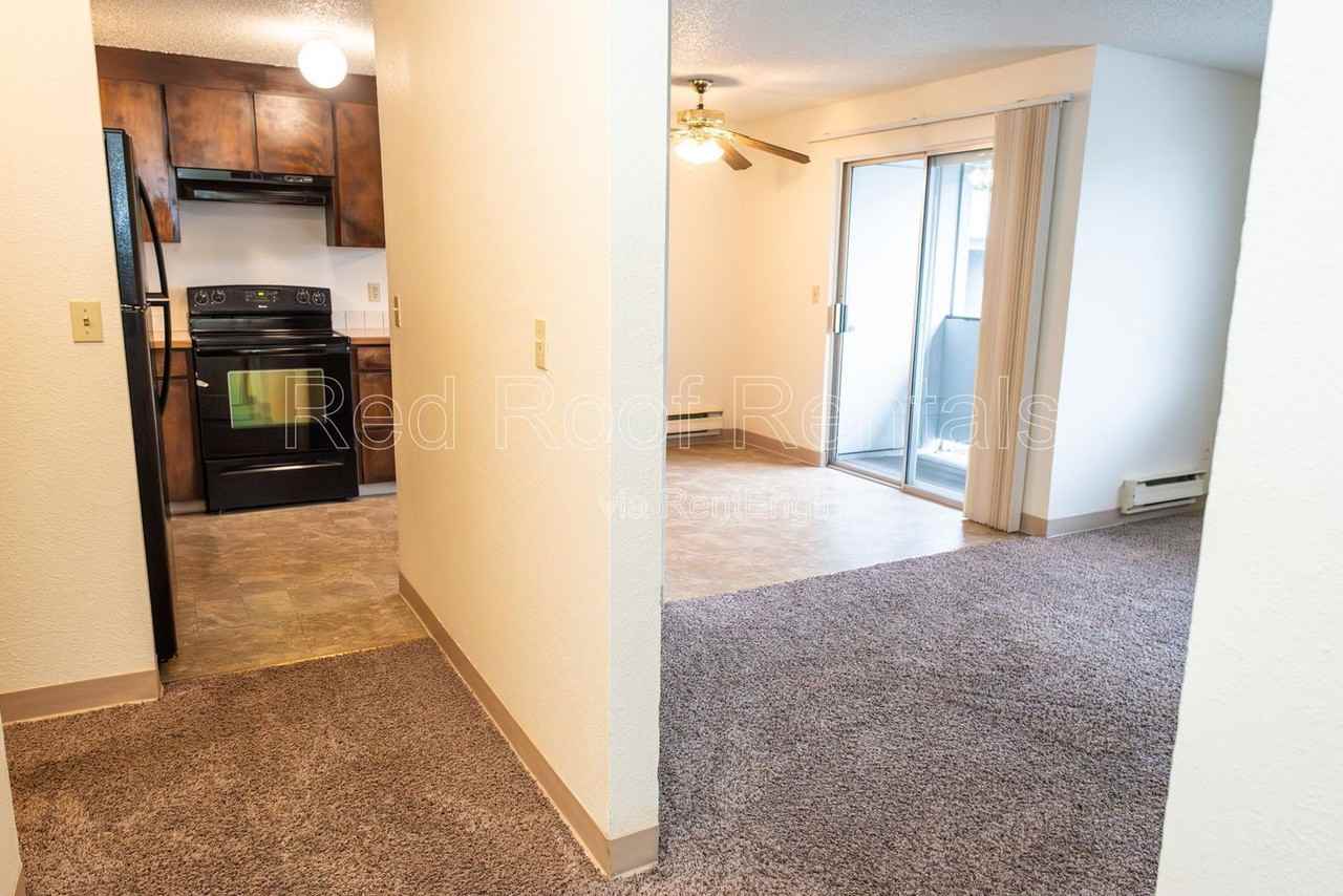 302 163rd Street Ct E #6 - Photo 7 of 18