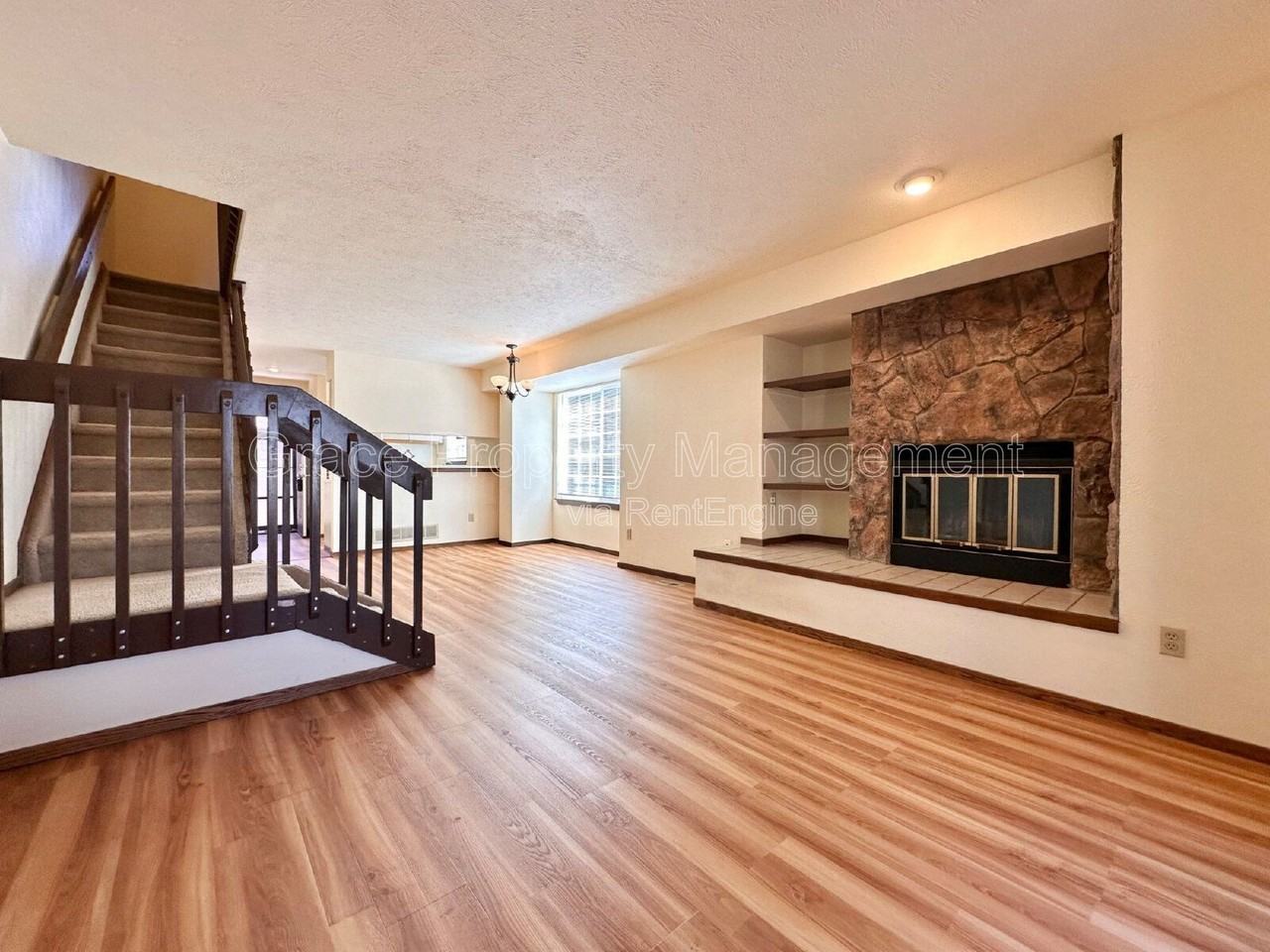 715 Julian Cir - Photo 7 of 21