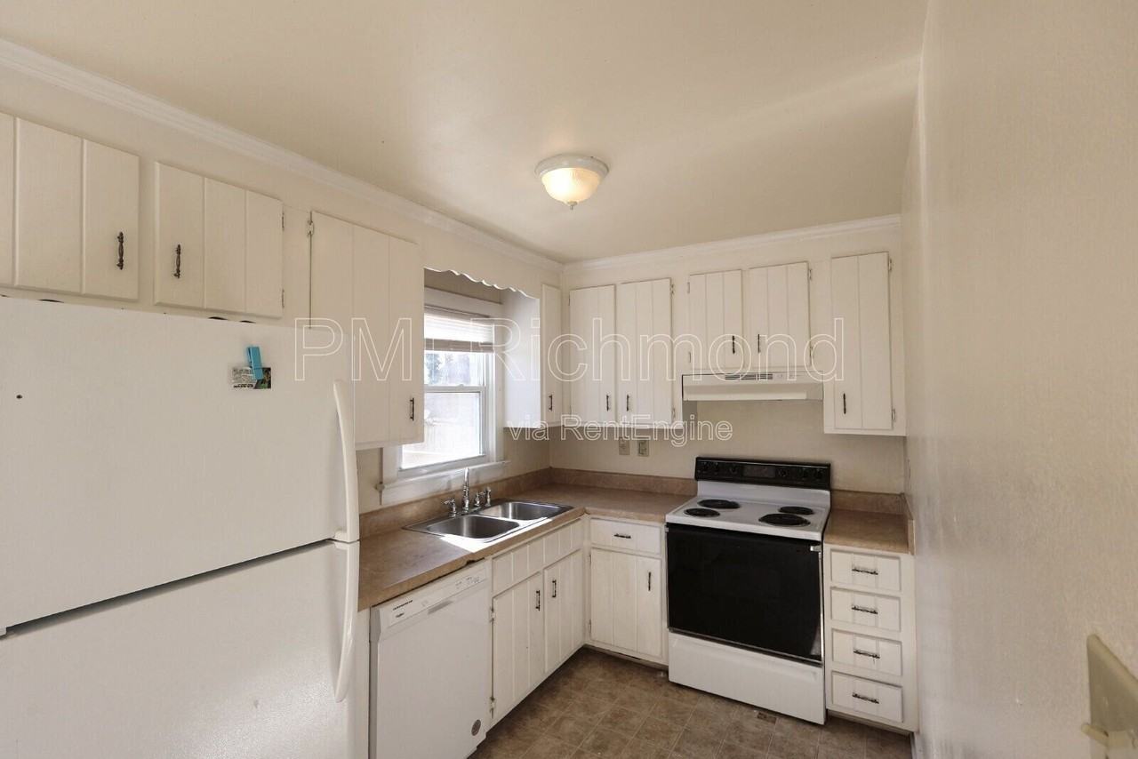 11137 Granada Rd - Photo 5 of 20