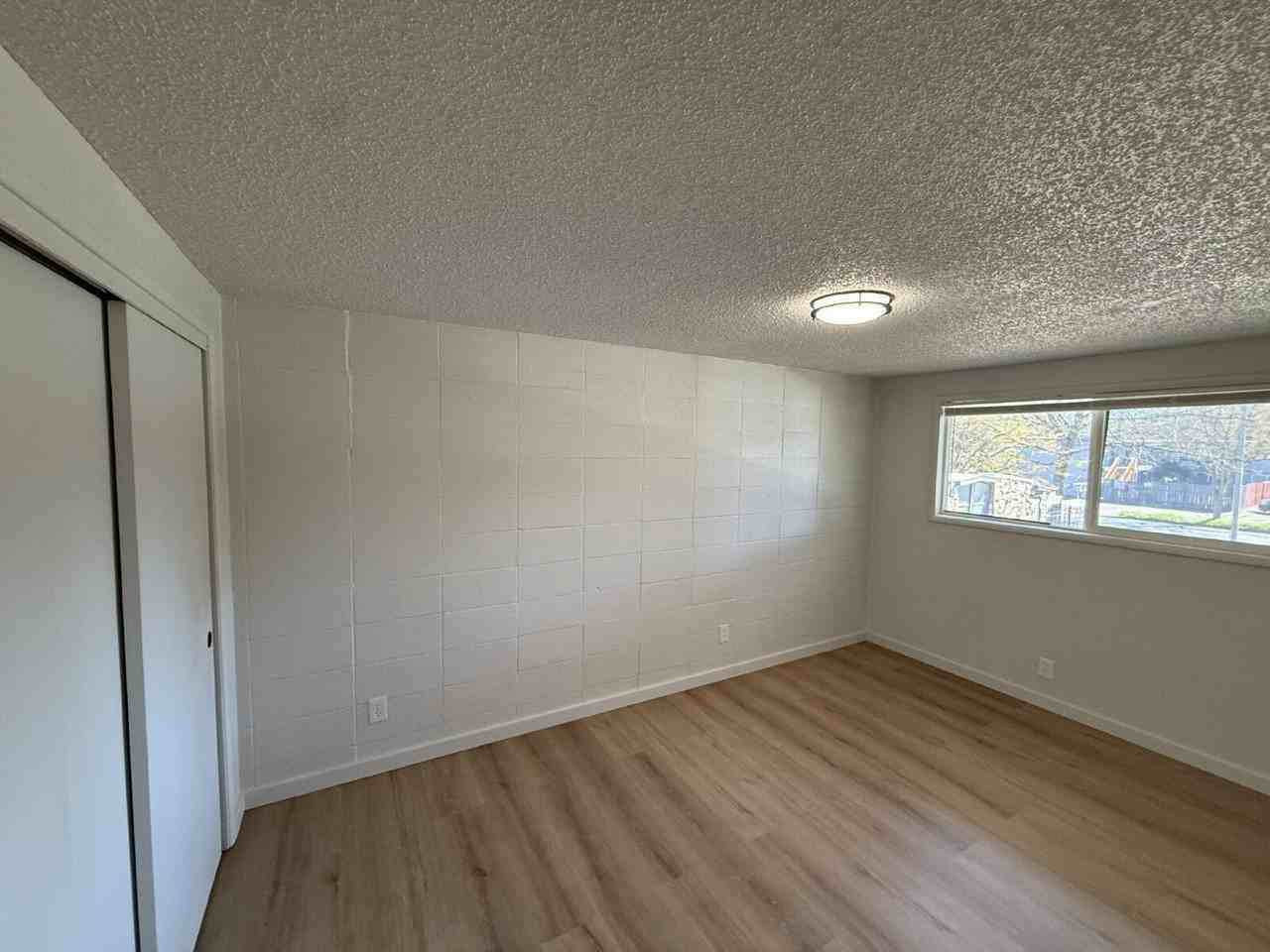 1005 W 7th Ave #5 - Photo 5 of 9