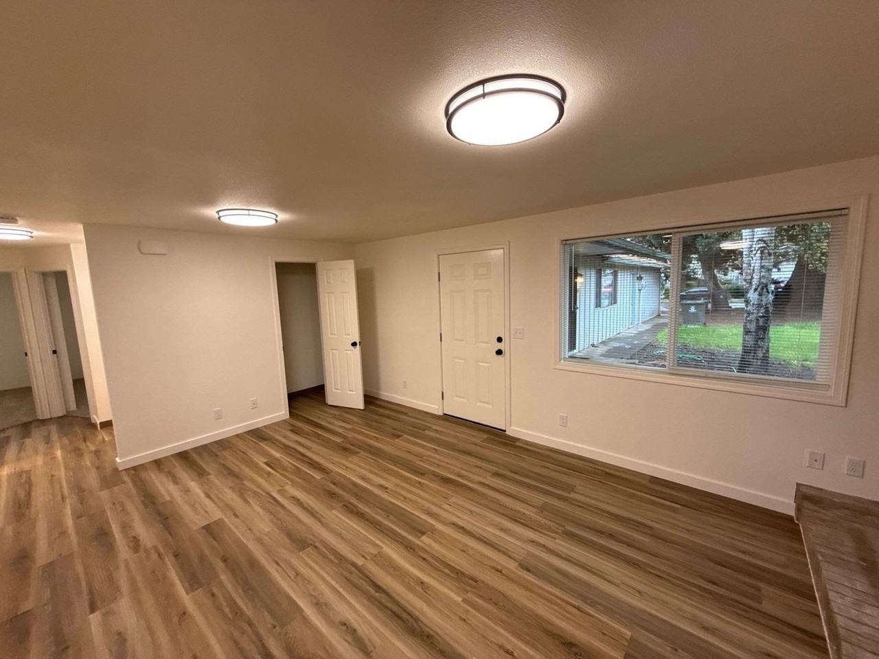 4435 Campbell Dr Se - Photo 5 of 24