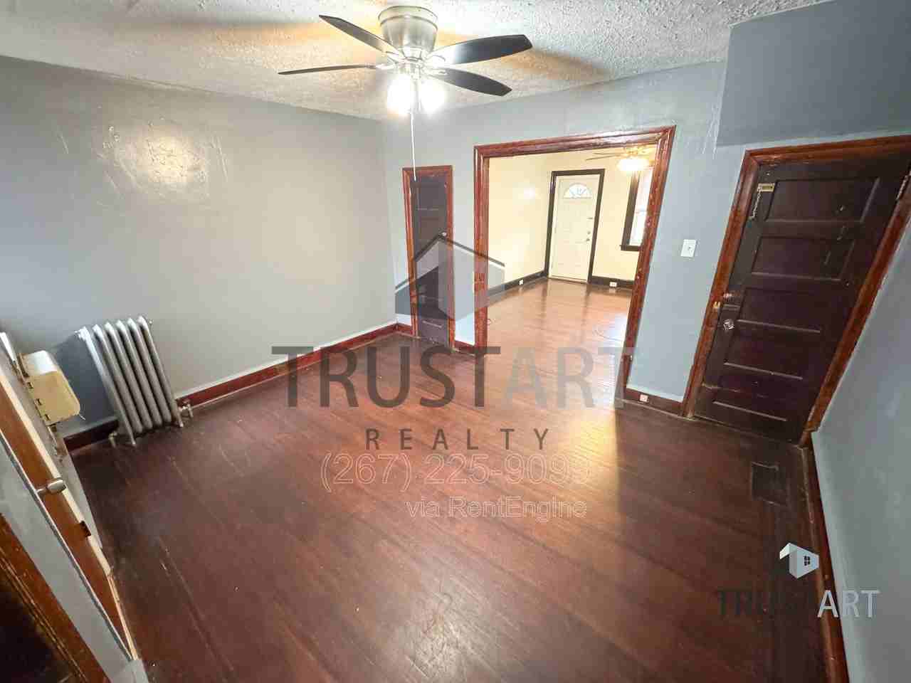 5719 N Howard St - Photo 5 of 21