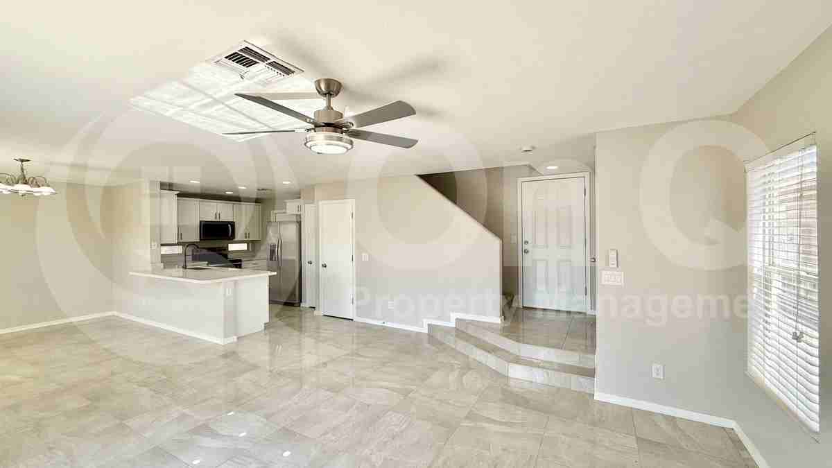 11215 W Heatherbrae Dr - Photo 5 of 23