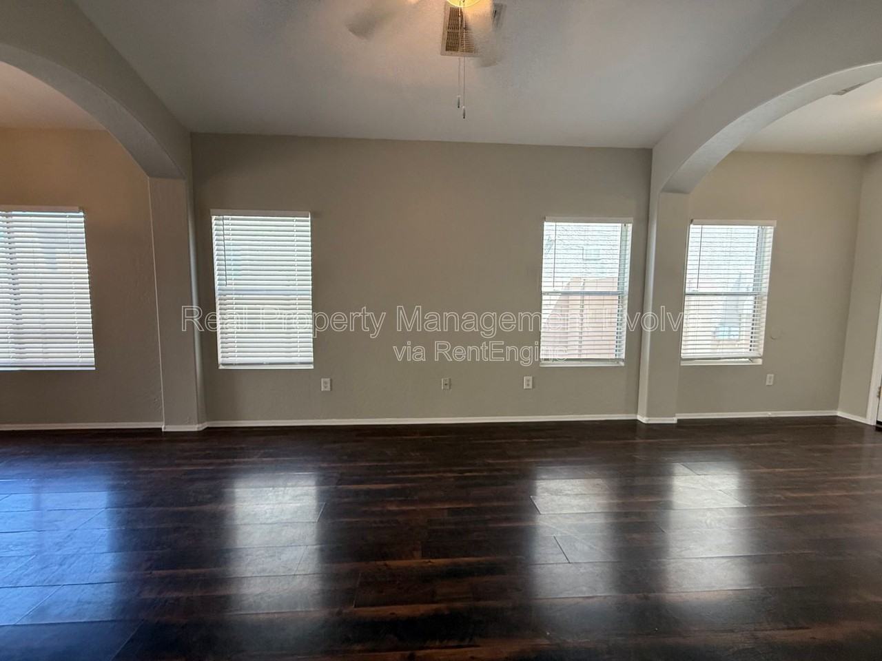 13444 W Rhine Ln - Photo 5 of 26