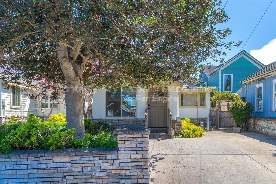 227 18th St - Photo 3 of 30