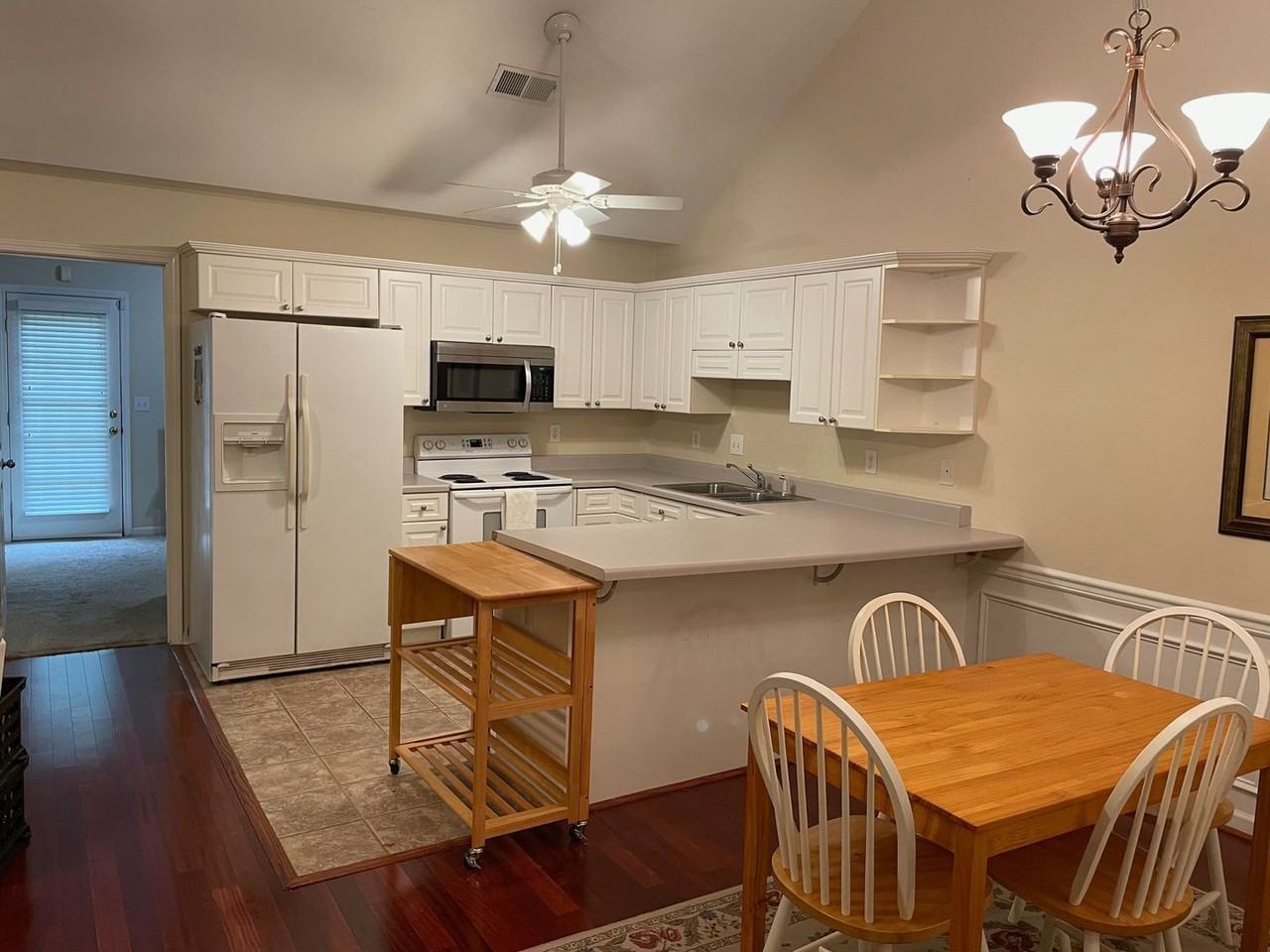 126 Hayesbury Ct - Photo 2 of 15