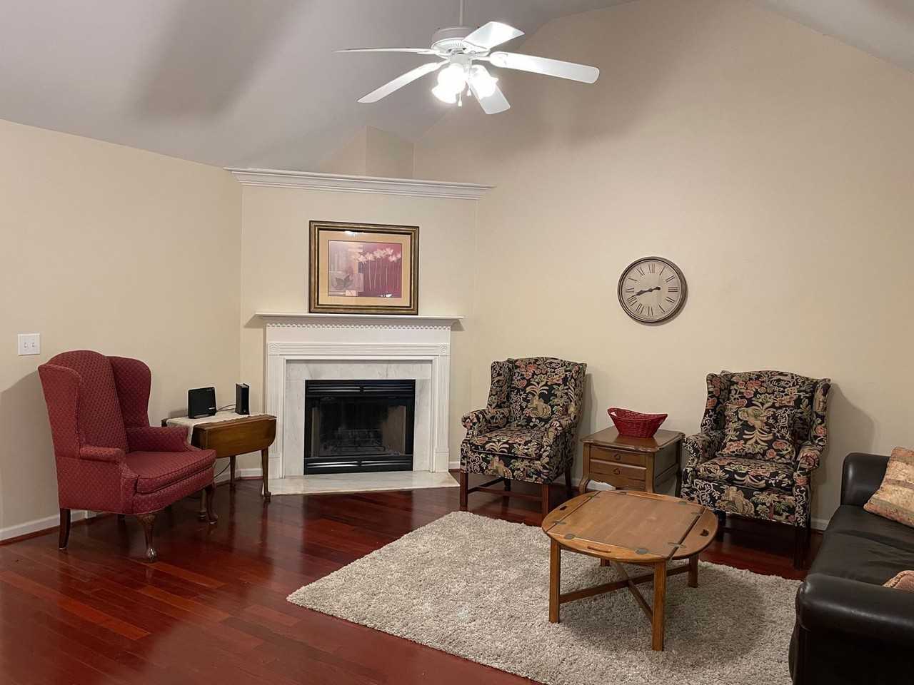 126 Hayesbury Ct - Photo 5 of 15