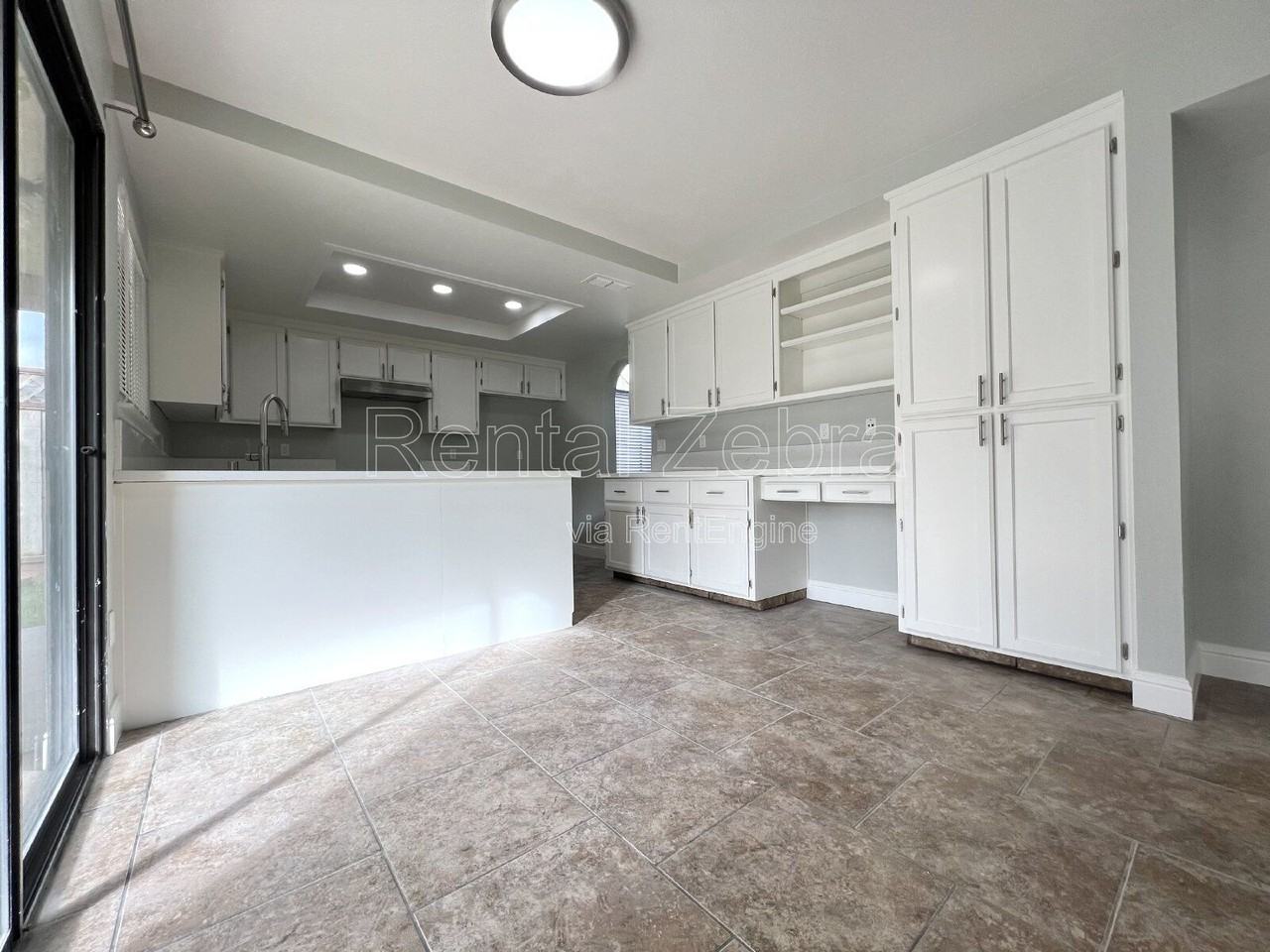 1620 Sungate Dr - Photo 4 of 13