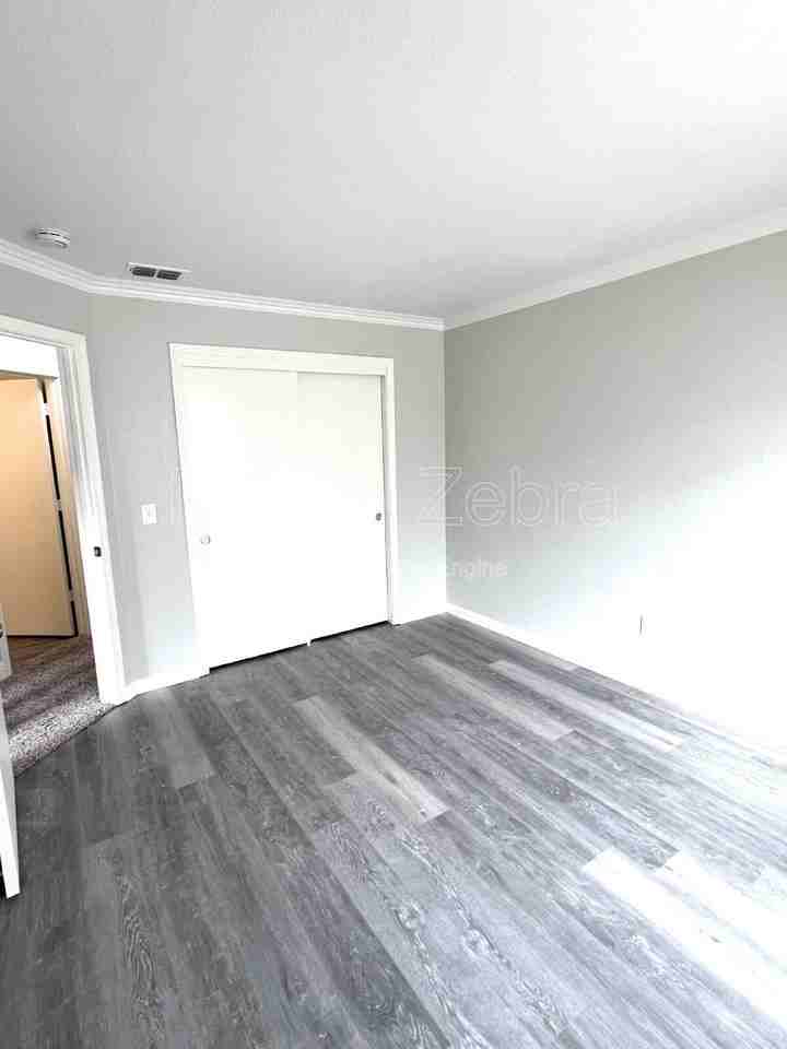 1620 Sungate Dr - Photo 6 of 13