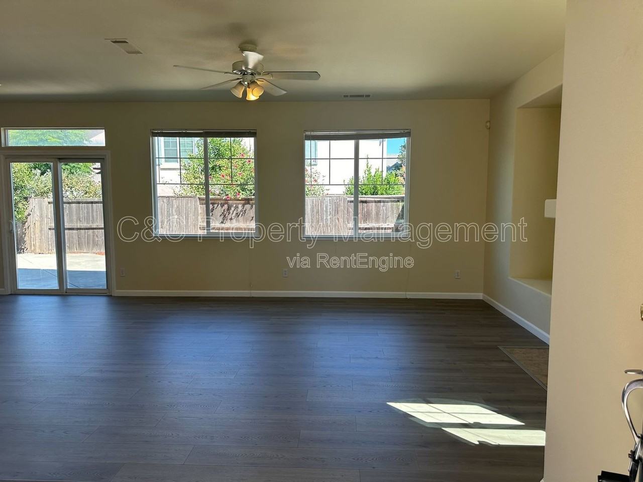 28 Foxglove Ct - Photo 2 of 20