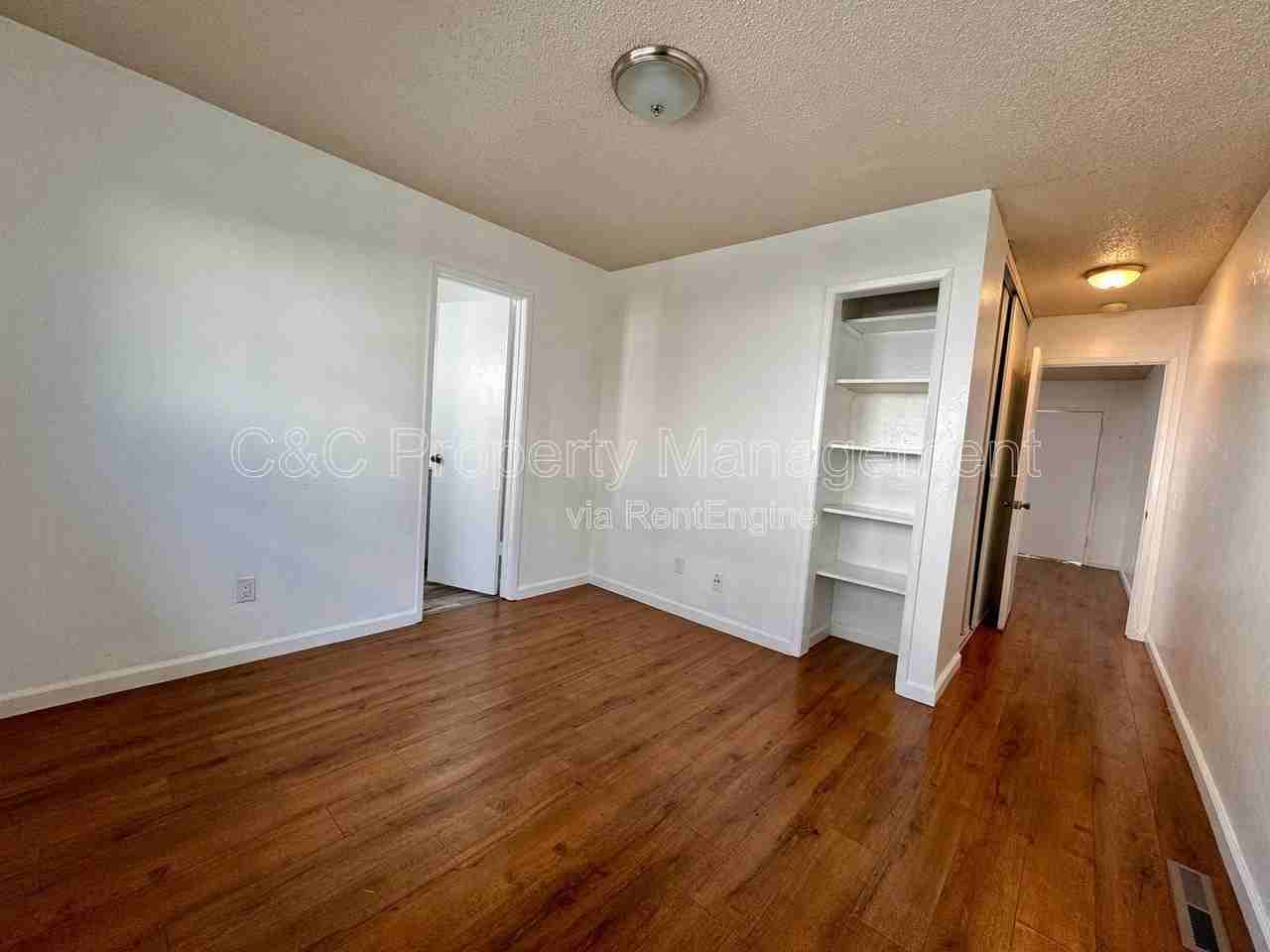 803 Hawthorne St #5 - Photo 4 of 5