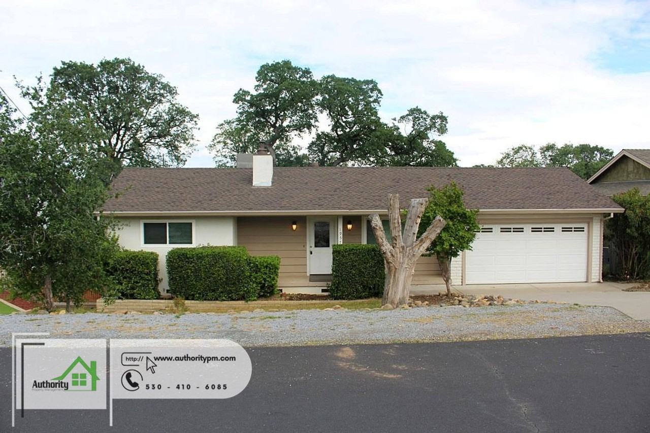 19578 Covington Mill Dr - Photo 2 of 27