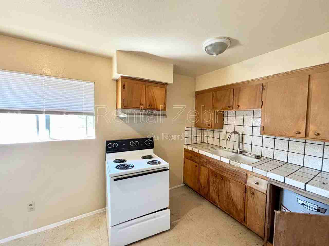 435 W 23rd St #435W23rd - Photo 4 of 7